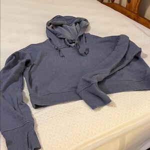 Victoria Sport Women's Cropped Hoodie Sweater - Blue